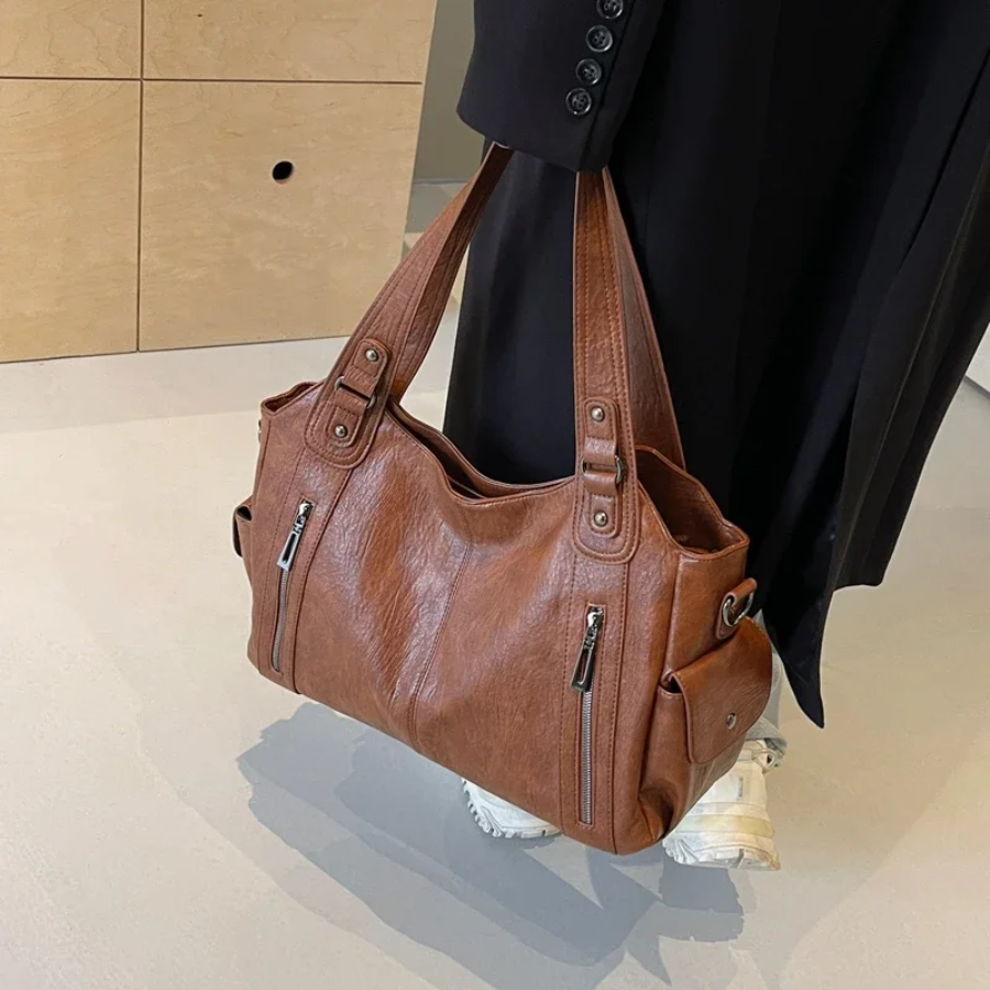 CASUAL SHOULDER BAG