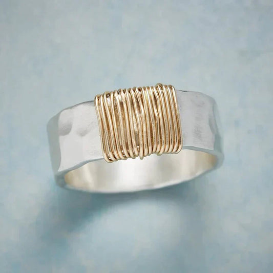 GOLDEN THREAD SILVER RING